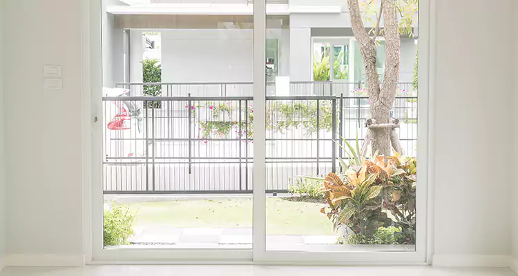 Balcony Screen Door Repair in Cutler Bay, FL