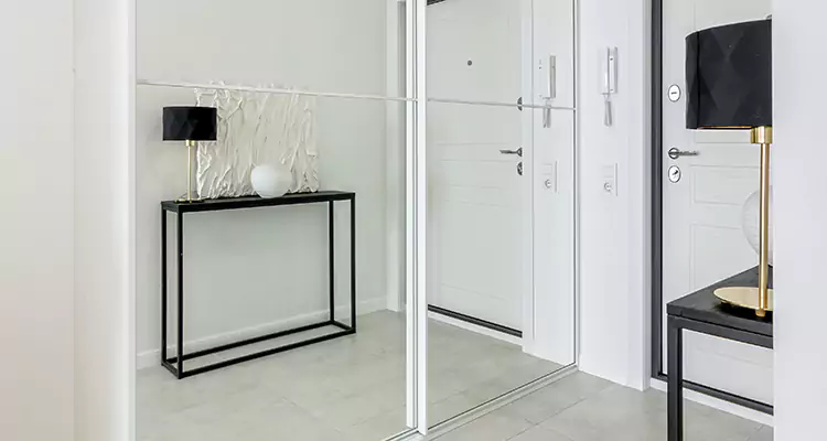 Mirrored Bifold Closet Doors Repair in Cutler Bay, FL