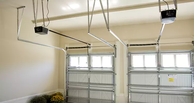 Residential Emergency Garage Door Repair in Cutler Bay, FL
