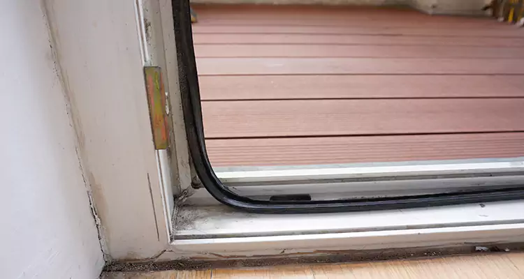 Why Choose Us for Leaking Sliding Glass Door Repair in Cutler Bay, FL?