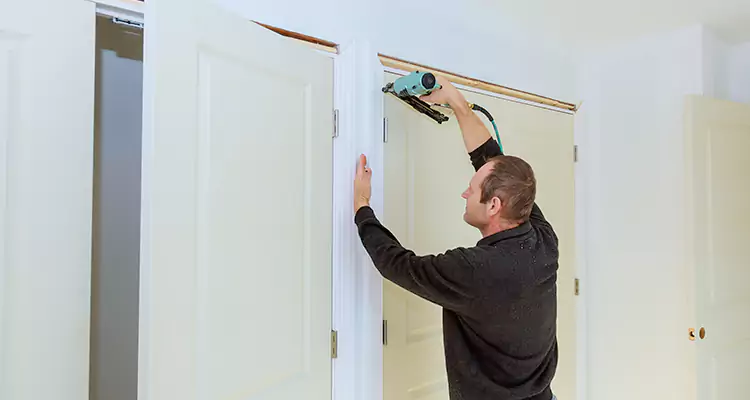 Top Rated Door Fixing ServiceFixing Garage Door Track in Cutler Bay, FL