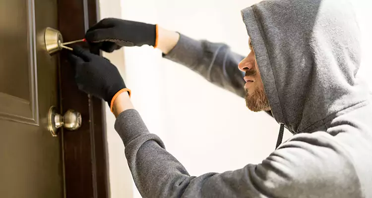 Emergency Motel Lock Repairs—Available 24/7 in Cutler Bay, FL